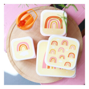 Vier snackdoosjes met regenbogen van A Little Lovely Company